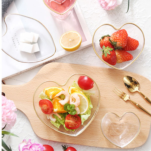 Clear Glass Plates With Gold Trim