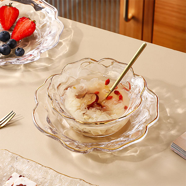 Plates With Roses